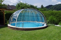 pool-enclosure-orient-opened